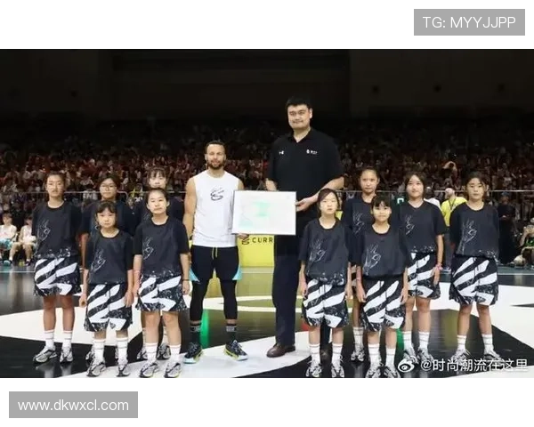 库里与姚明畅谈篮球梦想与文化交流的精彩对话 库里与姚明畅谈篮球梦想与文化交流的精彩对话